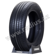 Alenza 001 235/60 R18